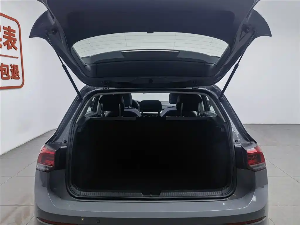 Volkswagen Golf 2023 Facelift 280TSI DSG Pro фото 16