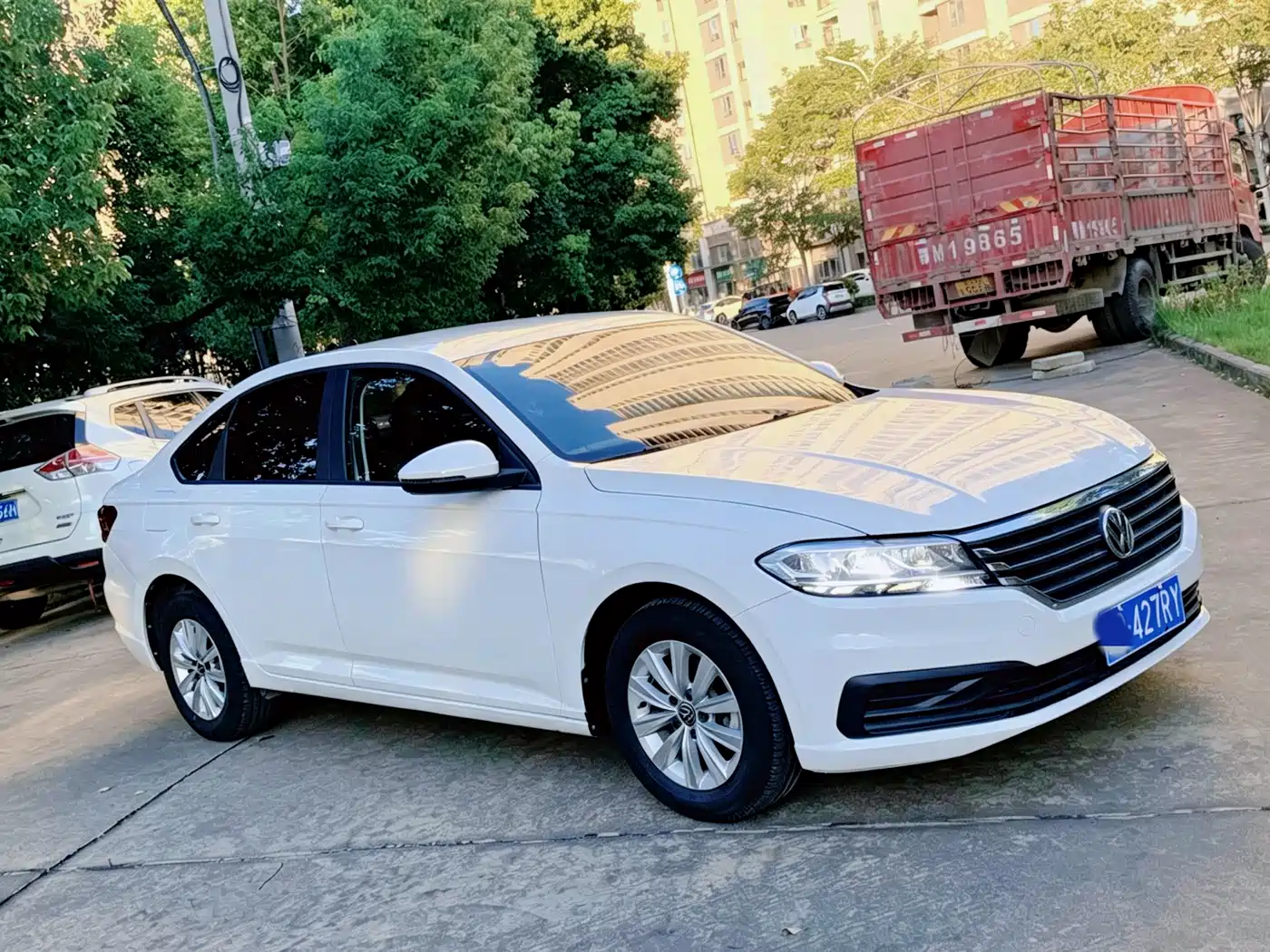 Фото 3 - Volkswagen Lavida
