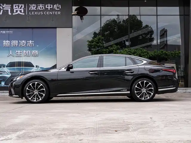 Lexus LS 2021 500h Executive Edition — фото 4