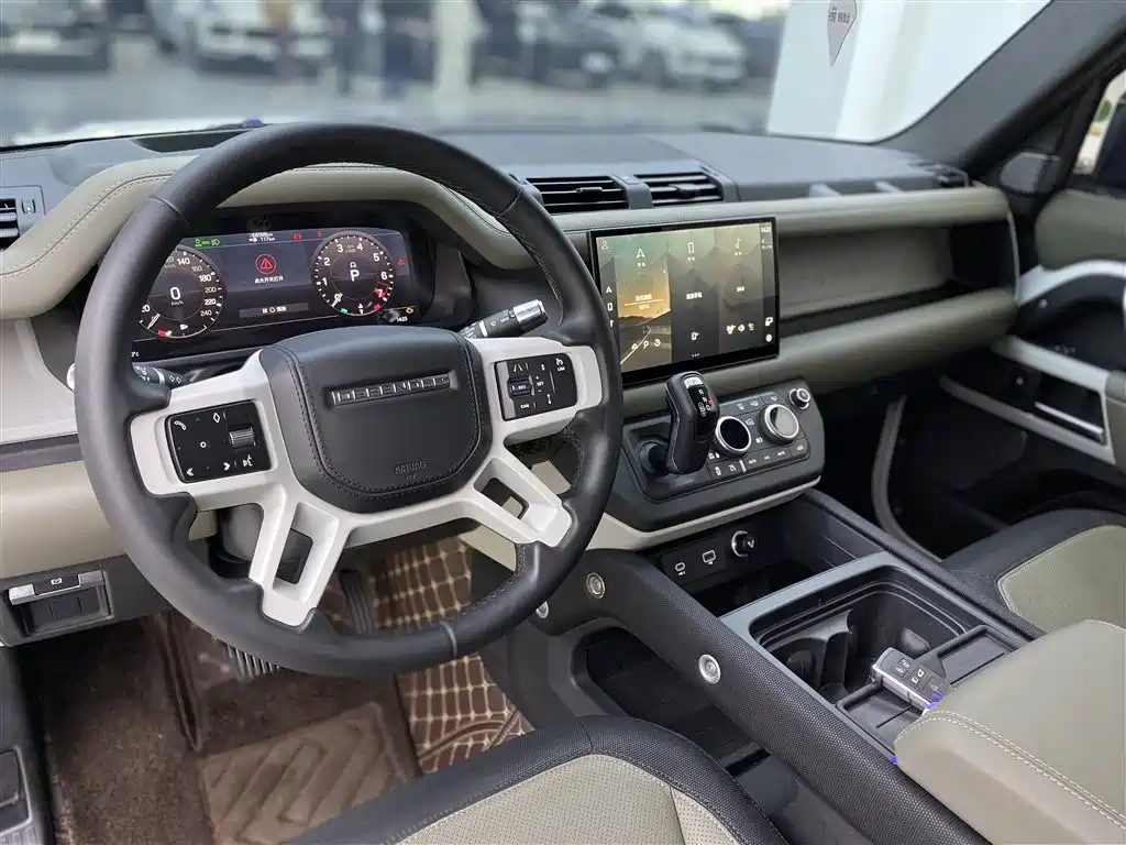 Land Rover Defender 2022 90 2.0T P300 X-DYNAMIC HSE фото 6