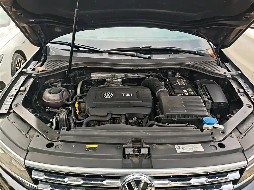 Volkswagen Tiguan L 2017 330TSI Automatic 2WD Flagship Edition фото 20
