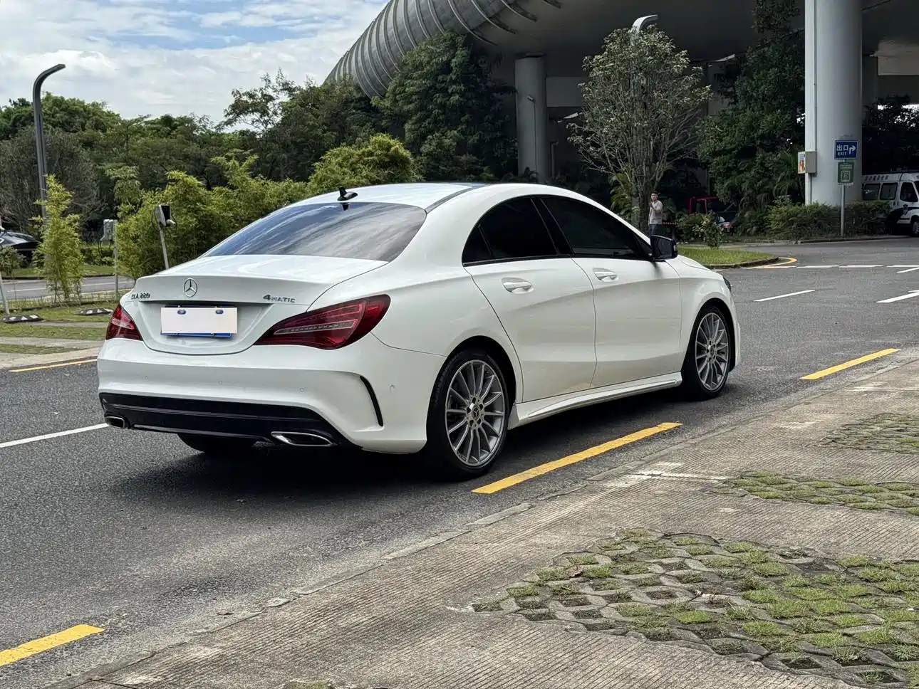 Mercedes-Benz CLA (Import) 2018 2018 CLA 220 4MATIC