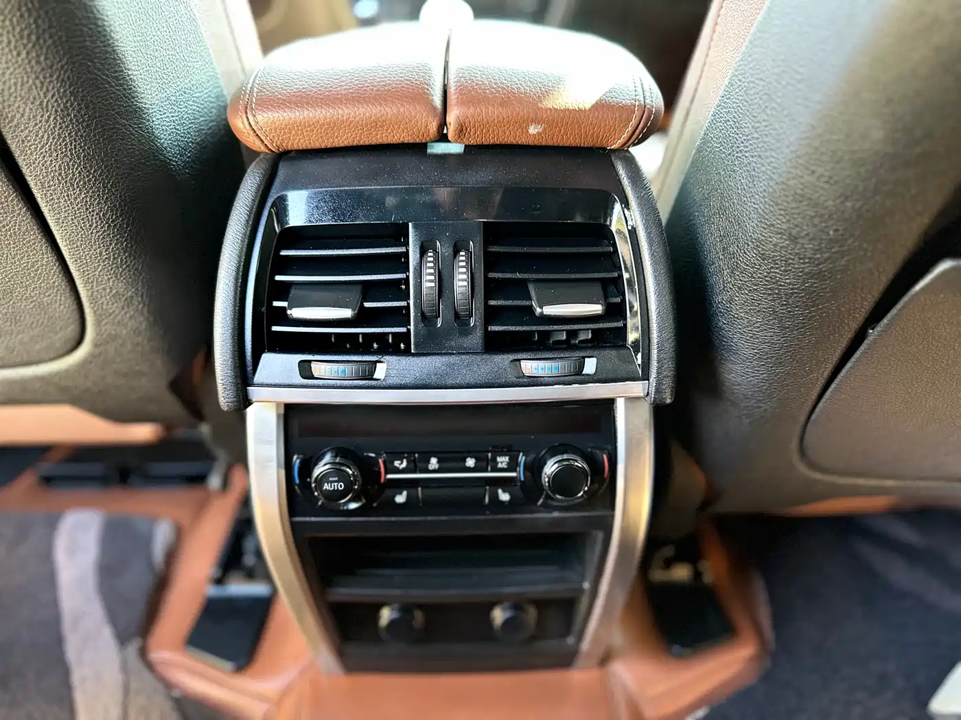 BMW X5 (Import) 2017 xDrive35i Leading Edition фото 10