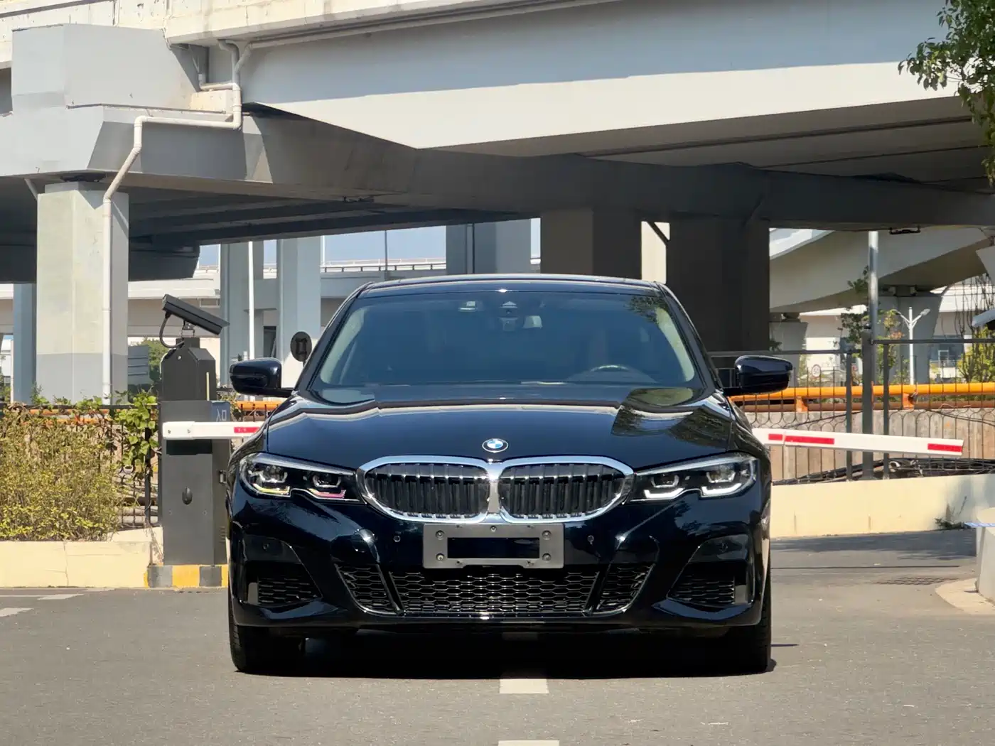BMW 3 Series 2020 325Li M Sport Package фото 2