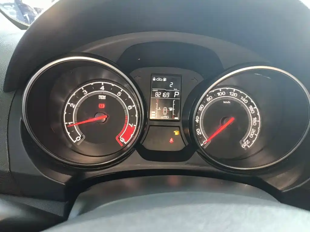 MG GT 2017 2016 Model 1.5T Automatic Premium Luxury Edition