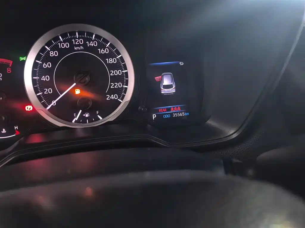 Toyota Corolla Cross 2022 2.0L Elite Edition фото 5