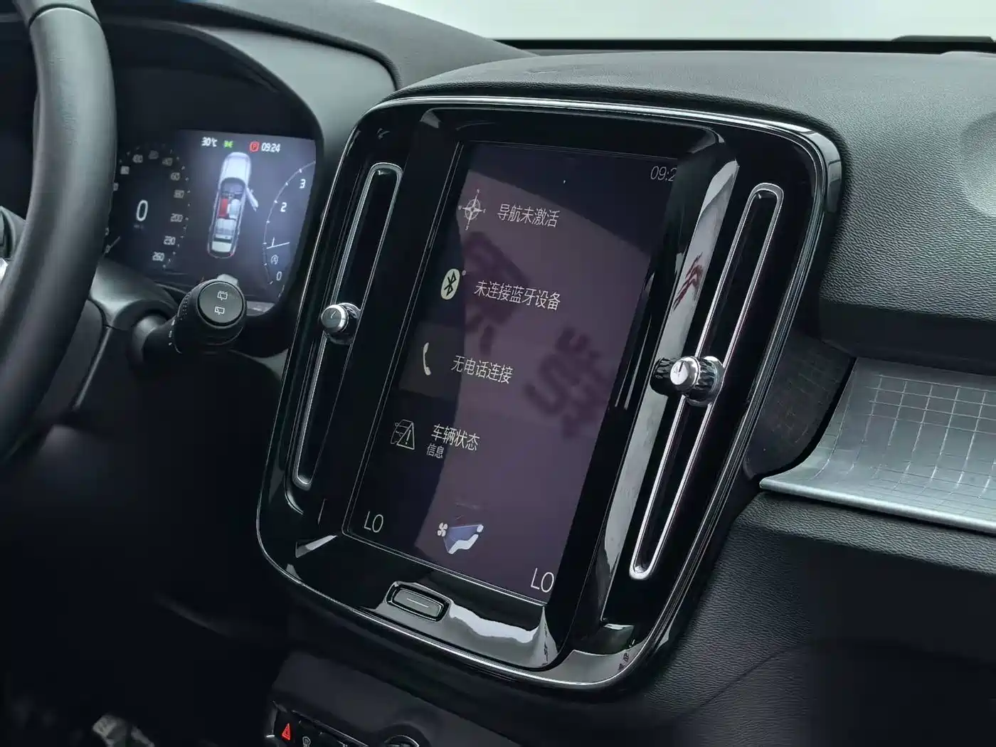 Фото 20 - Volvo XC40 (Import)