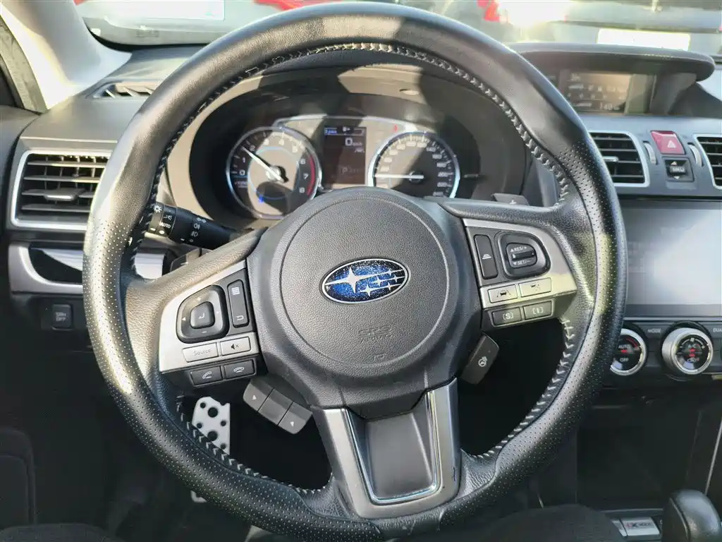 Subaru Forester 2018 2.5i Premium Navigation Edition EyeSight фото 7