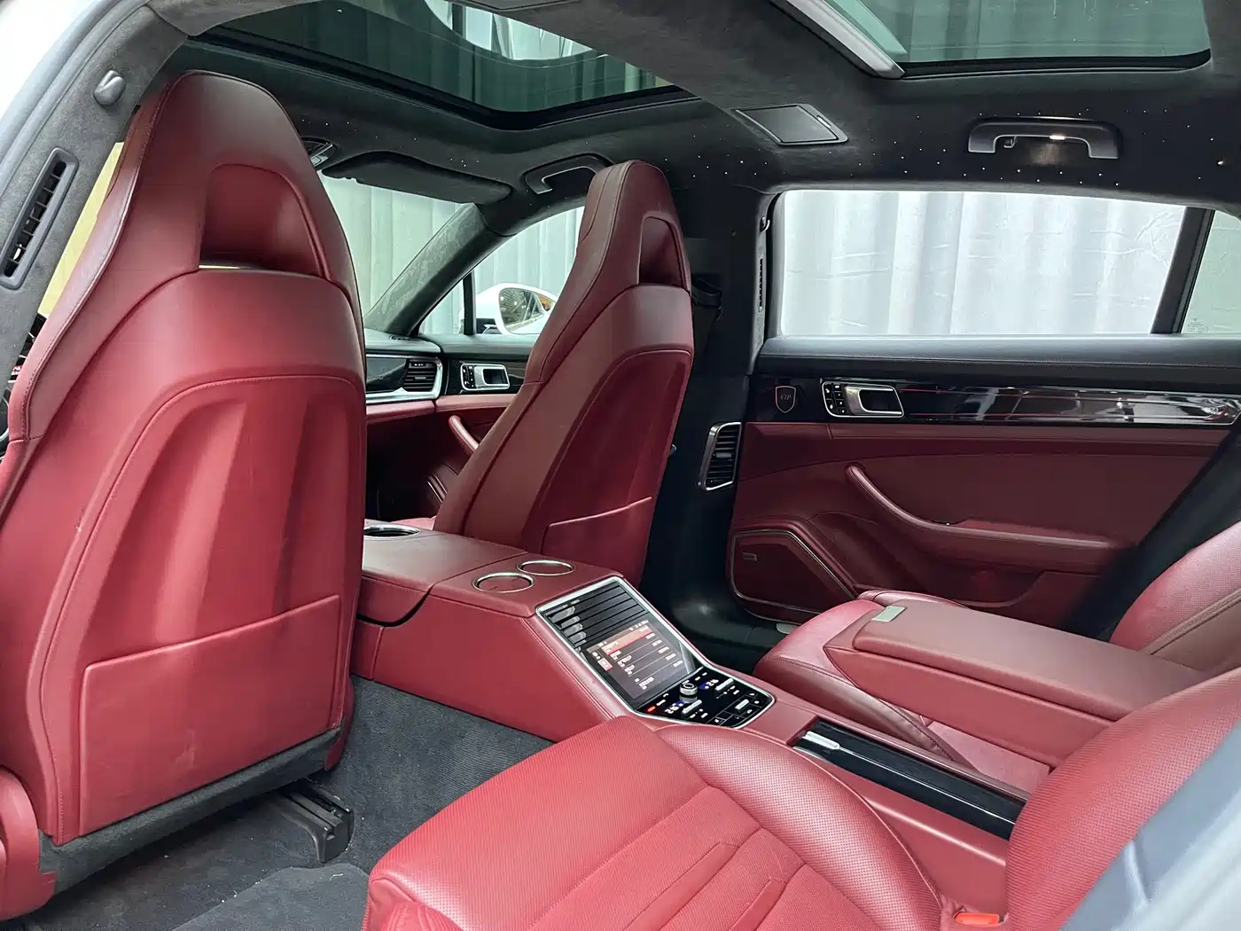 Porsche Panamera 2017 Panamera Executive Long Wheelbase 3.0T фото 6