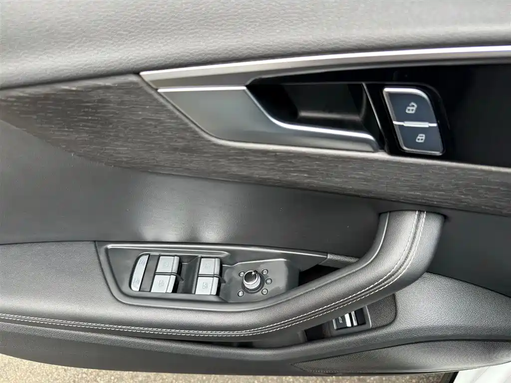 Audi A4L 2024 40 TFSI Luxury Dynamic фото 11