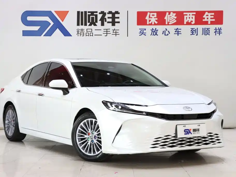 Toyota Camry 2025 2024 2.0GVP Luxury Edition