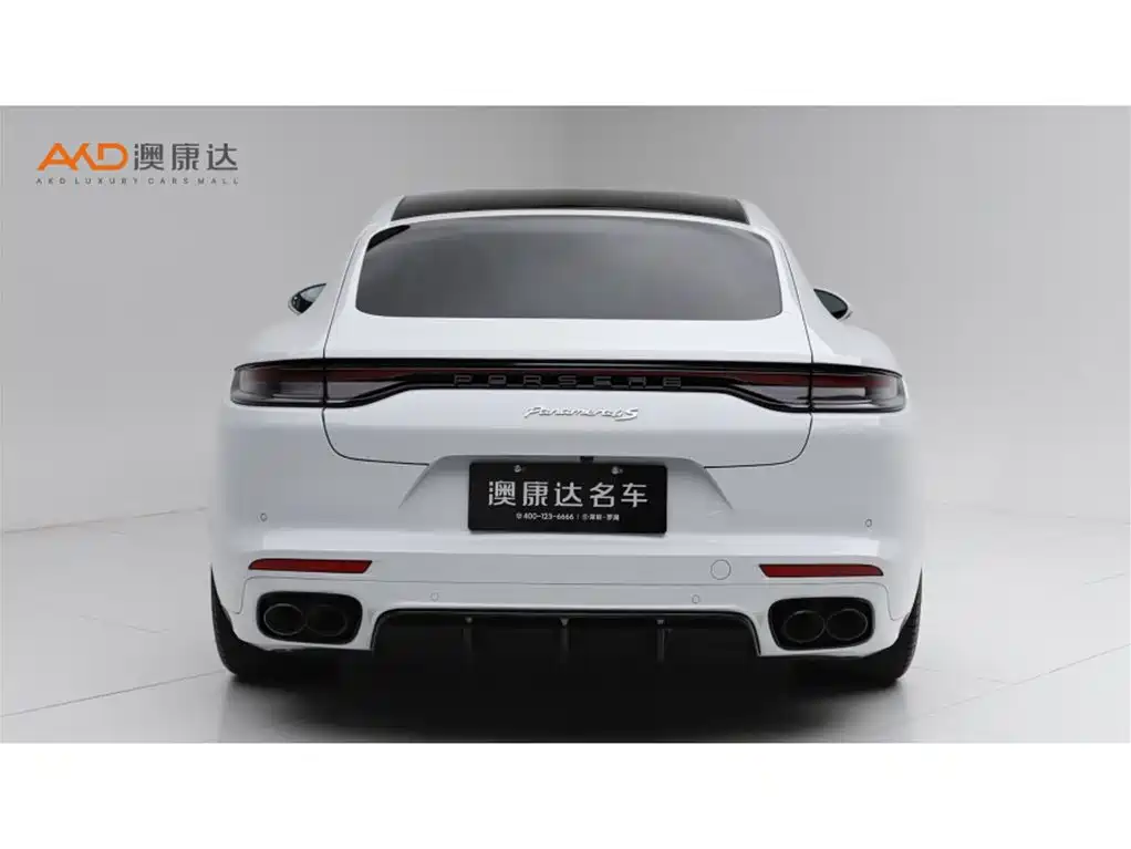 Фото 4 - Porsche Panamera