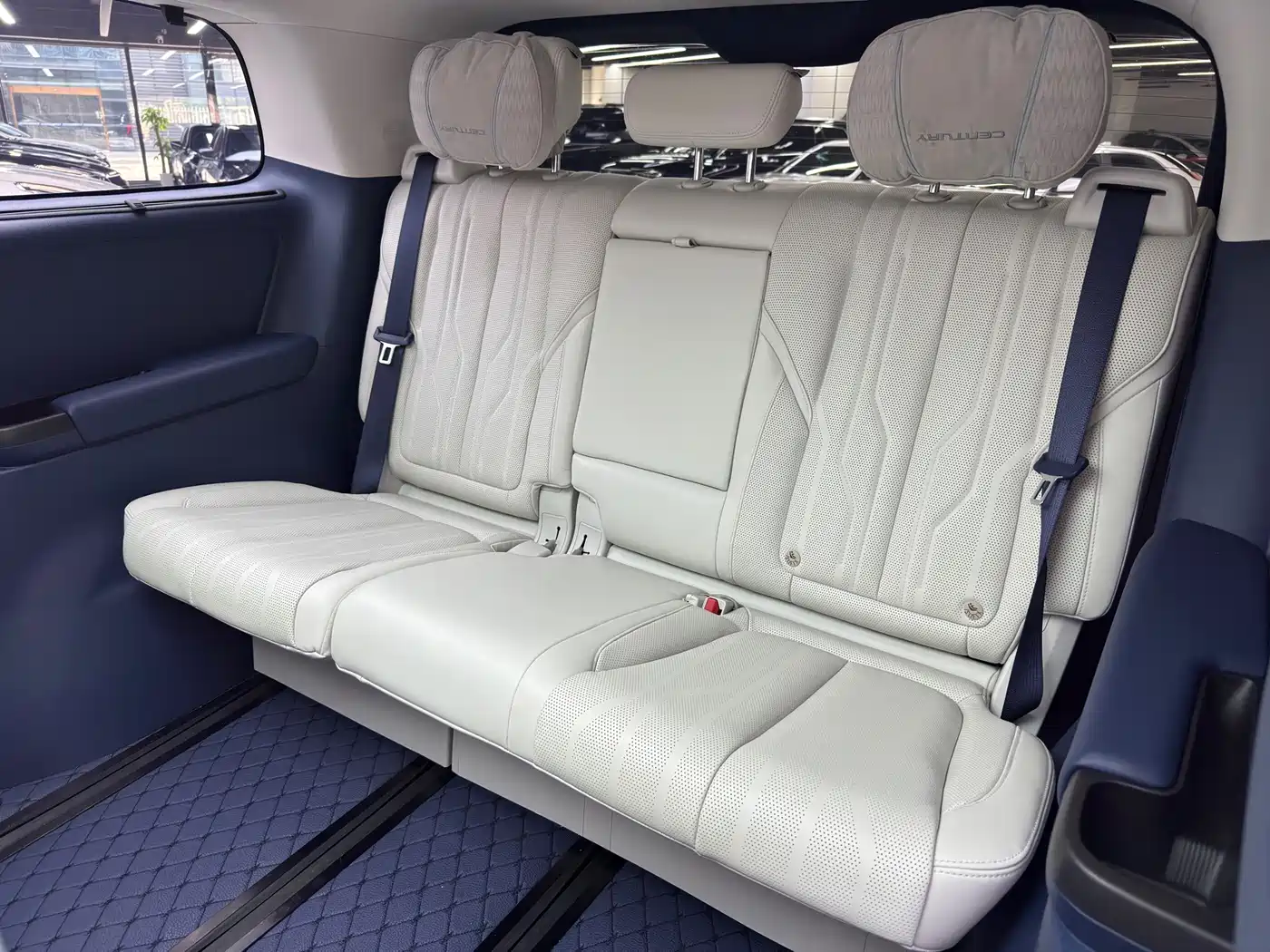 Buick Century 2024 2023 2.0T 7-Seater World Edition