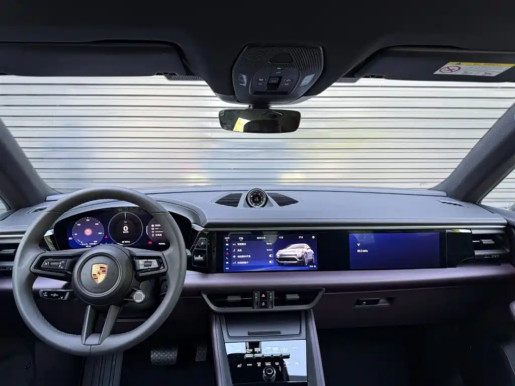 Фото 9 - Porsche Macan EV