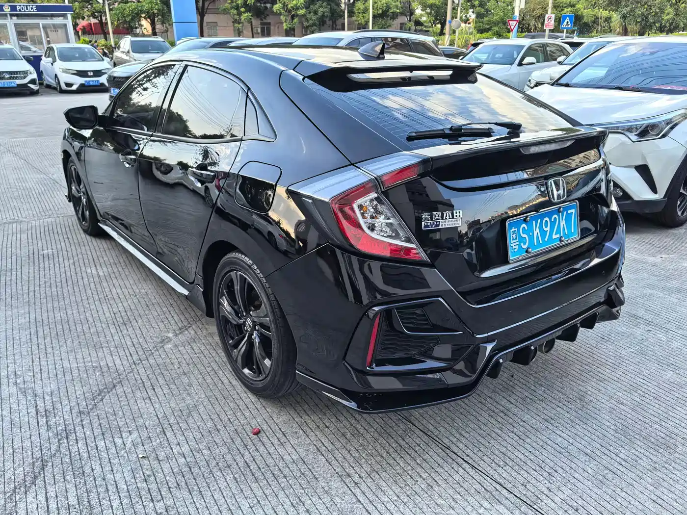 Фото 6 - Honda Civic
