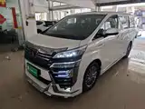 Фото 2 - Toyota Vellfire