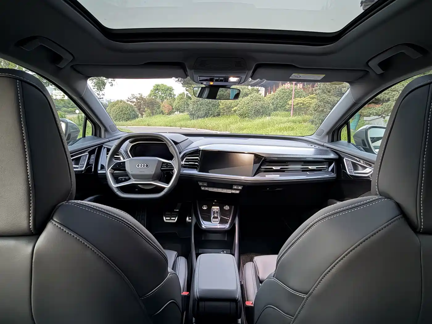 Audi Q4 e-tron 2025 2024 40 e-tron Creation Edition