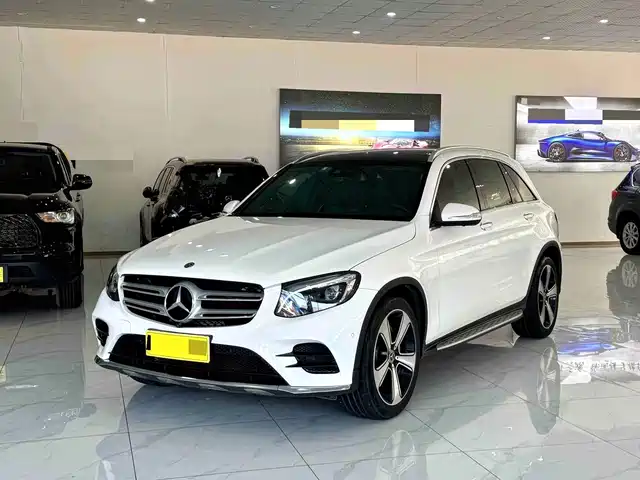 MERCEDES-BENZ GLC
