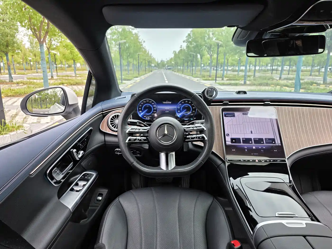 Mercedes-Benz EQE 2023 2022 350 Pioneer Edition