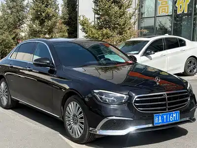 Mercedes-Benz E