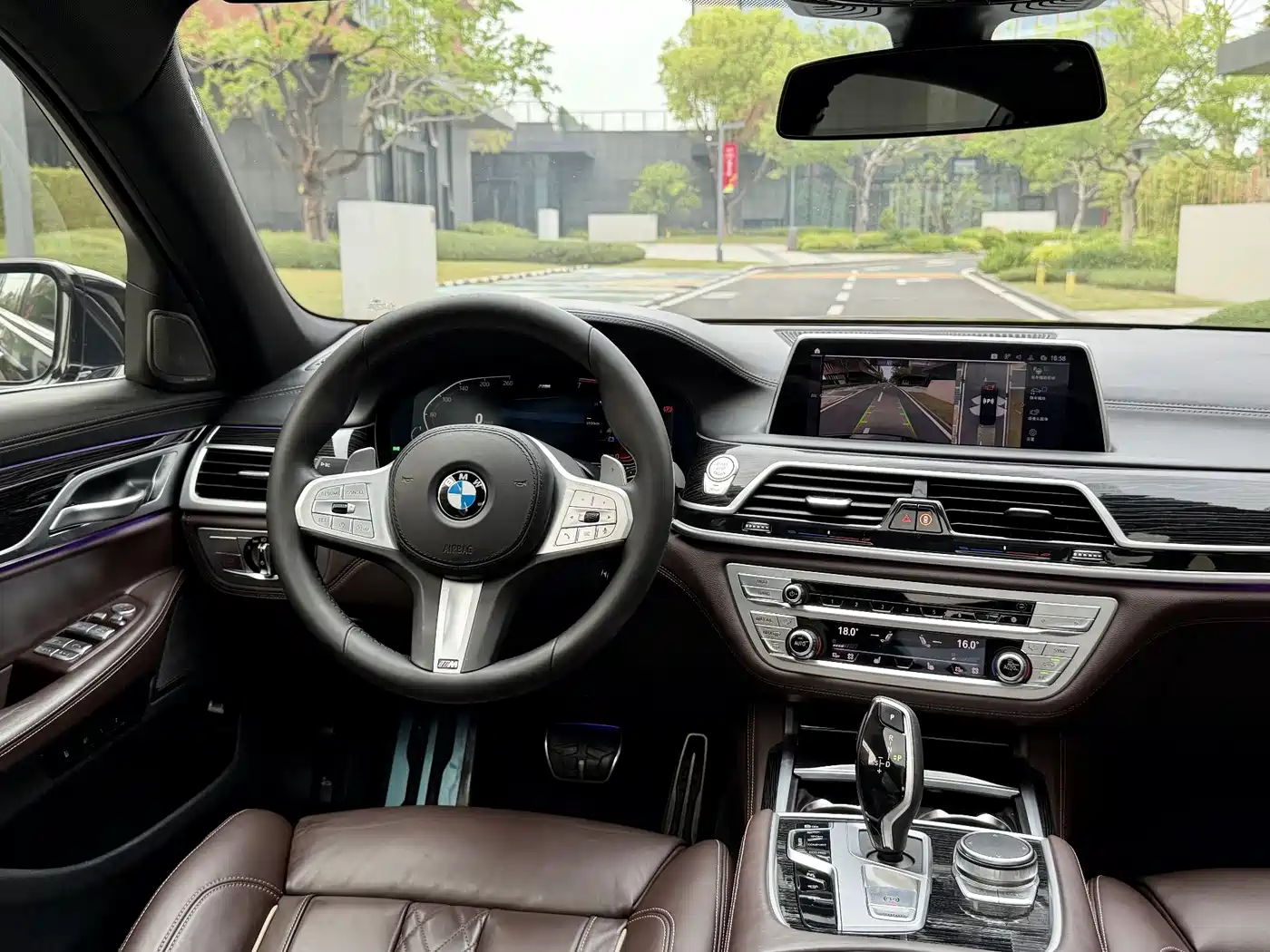 BMW 7 Series 2019 Facelift 730Li M Sport Package фото 25