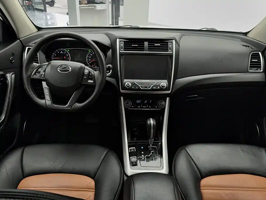 Landwind X5 2016 2016 Plus 1.5T CVT Innovation Edition