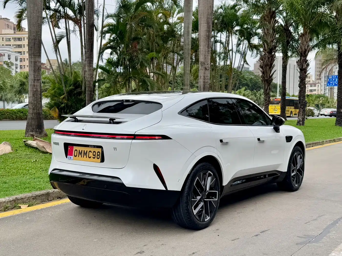 AVATR AVITA 11