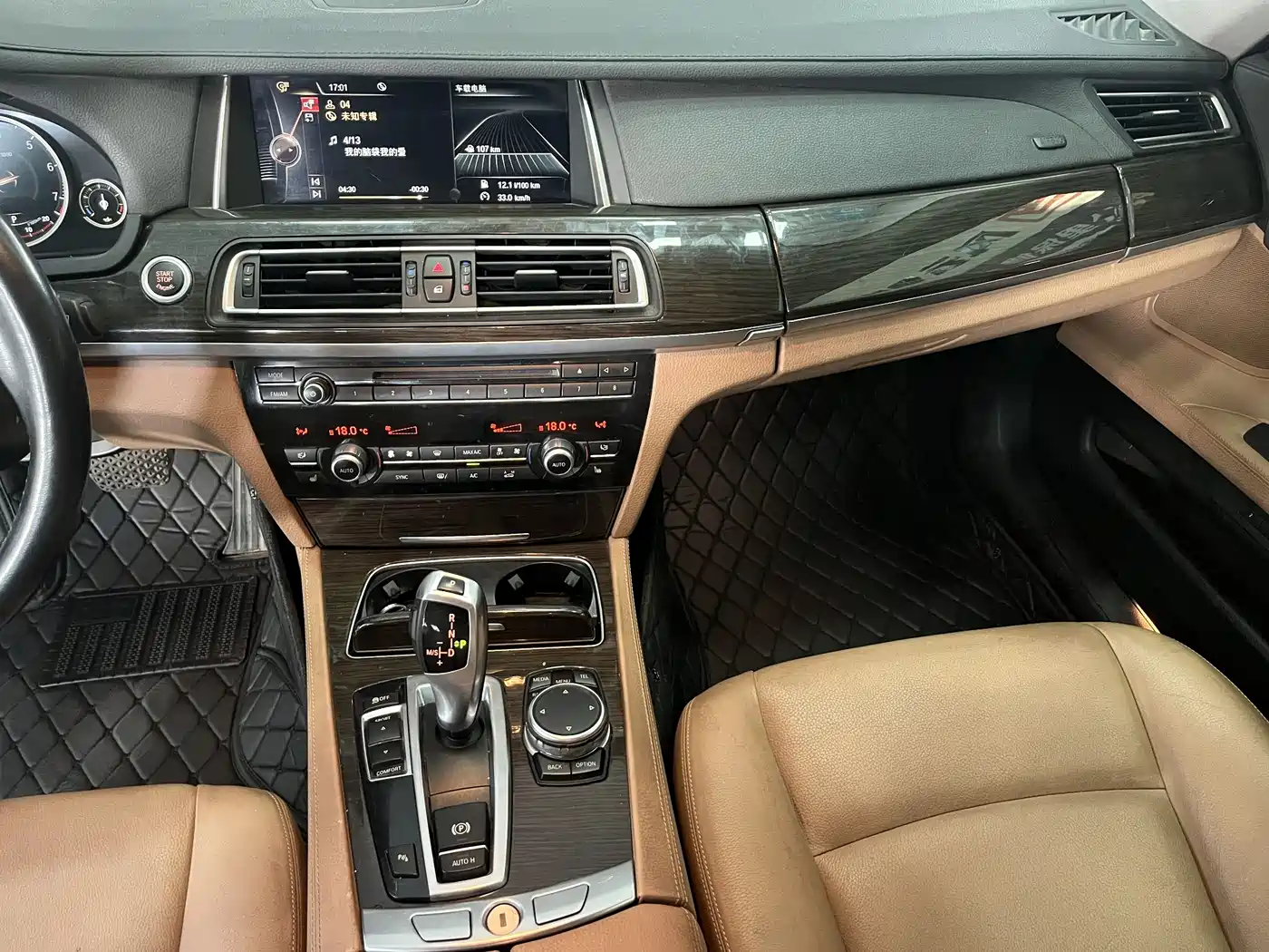 BMW 7 Series 2014 730Li Premium фото 19