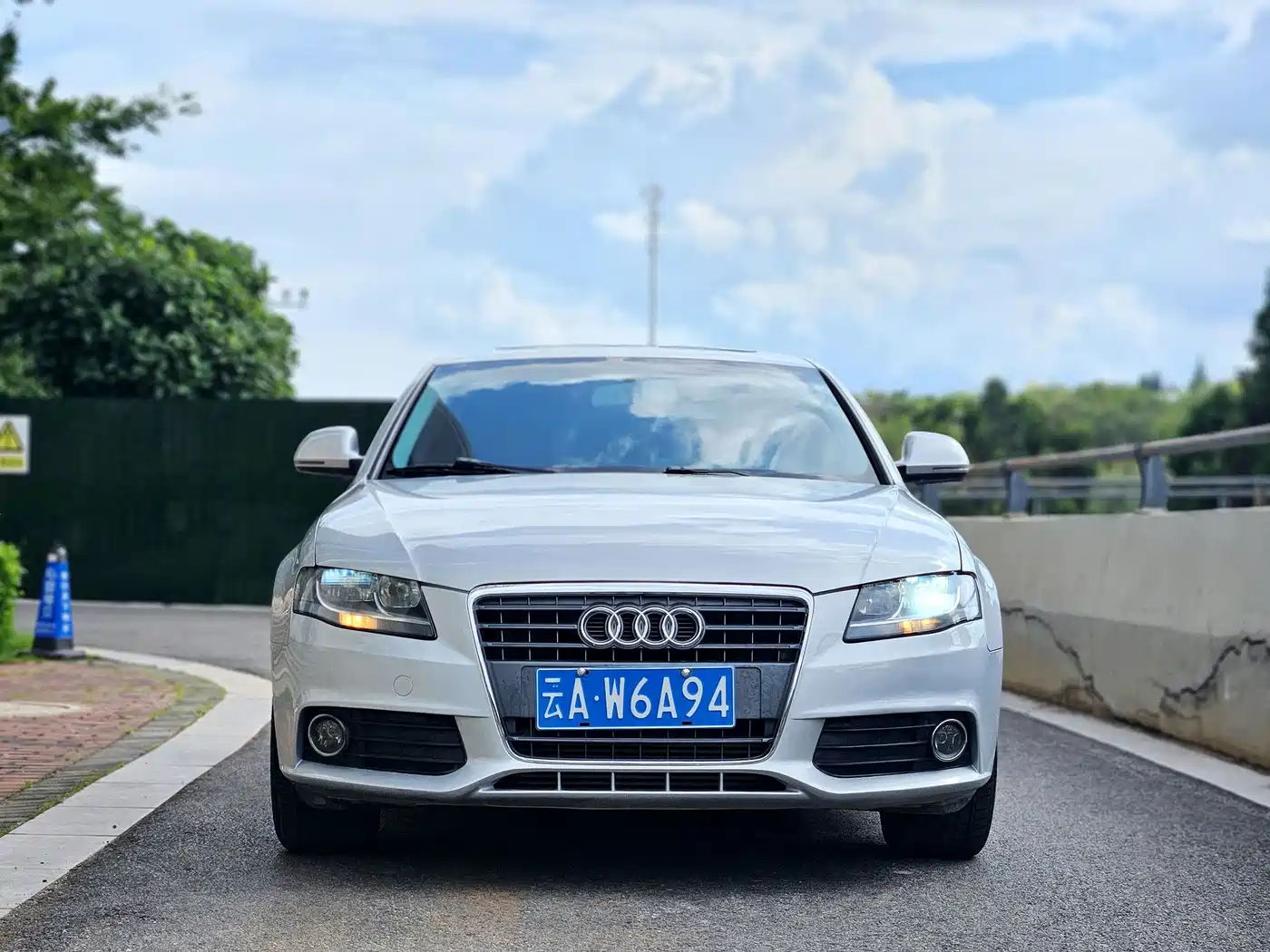 Фото 2 - Audi A4L