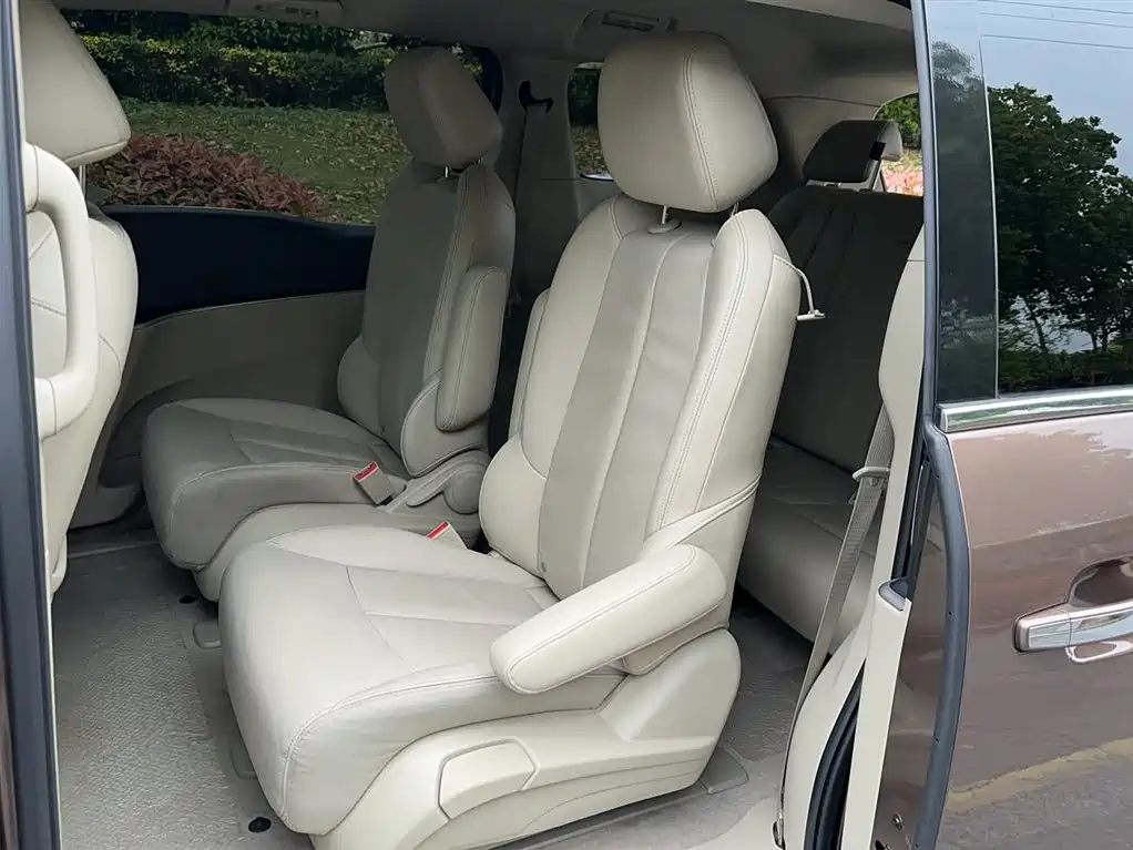 Buick GL8 2018 28T Luxury Model China VI фото 10