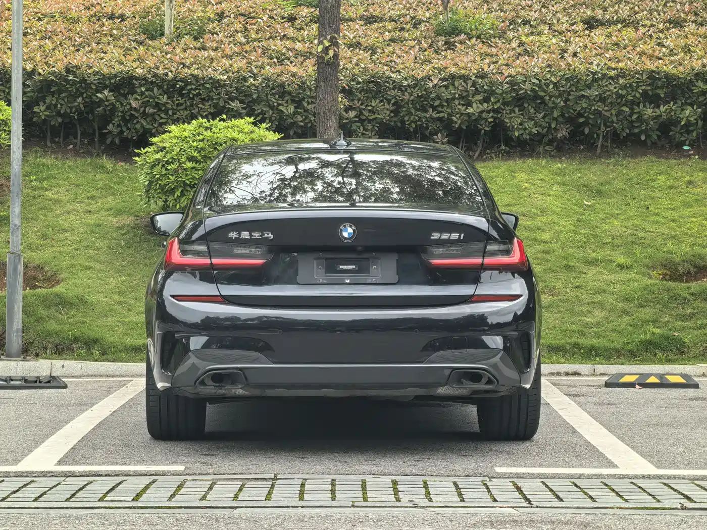 BMW 3 Series 2022 Facelift 325i M Sport Shadow Edition фото 12
