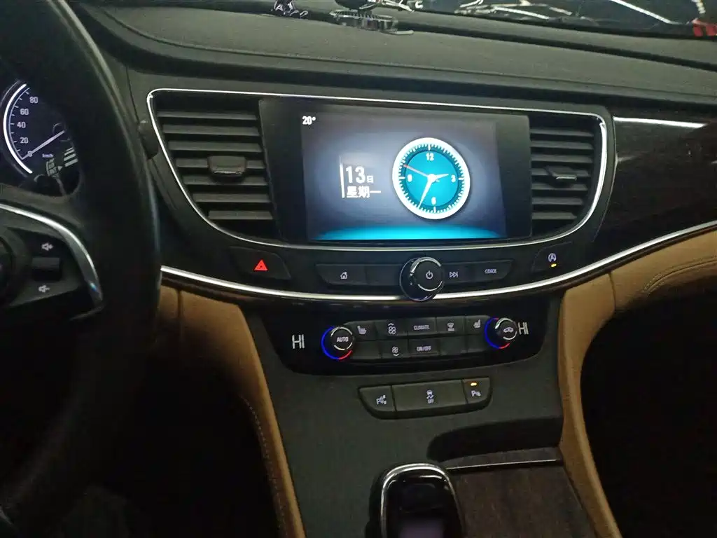 Buick LaCrosse 2018 Model 28T Elite Edition фото 10