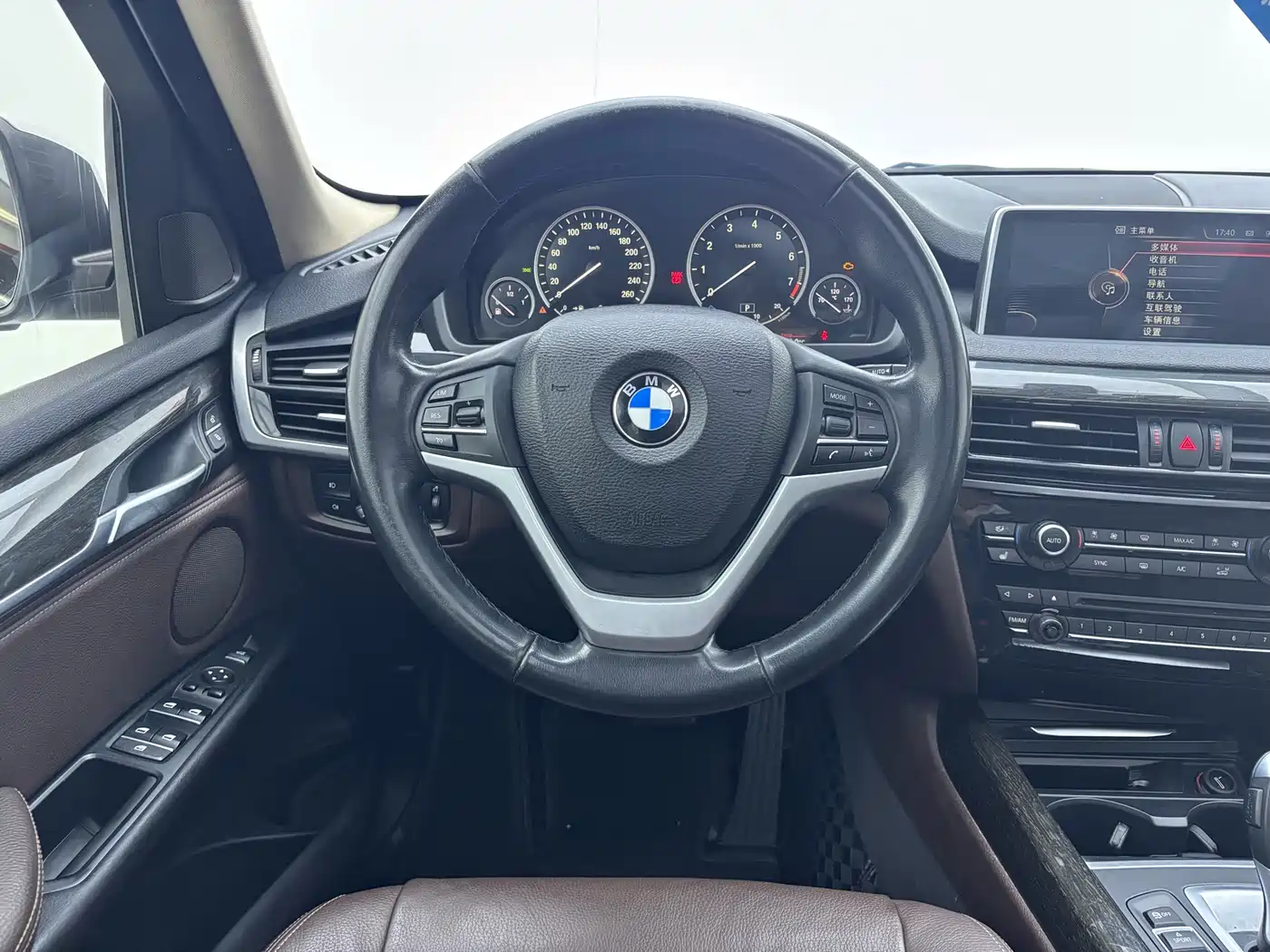 BMW X5 (Import) 2014 xDrive35i Leading фото 21