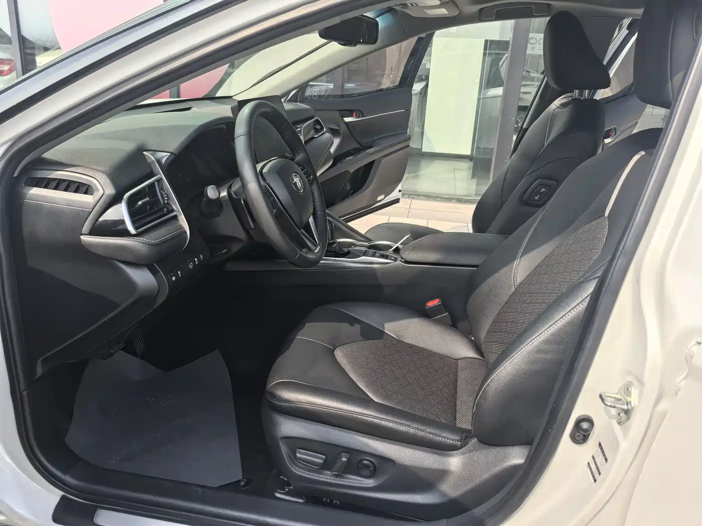 Toyota Camry 2021 2.0S Sporty Edition фото 5