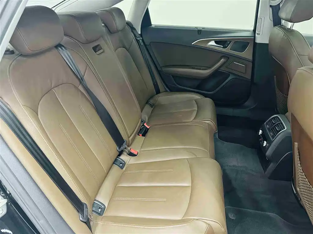 Audi A6L 2018 30th Anniversary 30 FSI Style фото 30