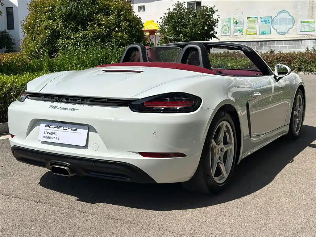 Porsche 718 2016 Boxster 2.0T фото 6