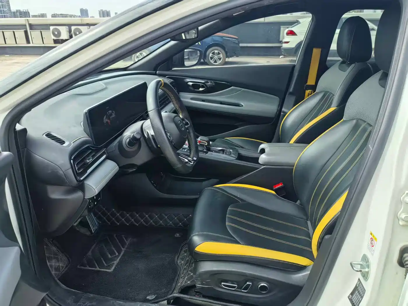 GAC Trumpchi Trumpchi Emkoo 2021 270T DCT J16 Edition фото 6