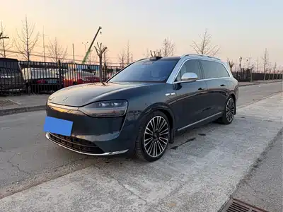 AITO M9