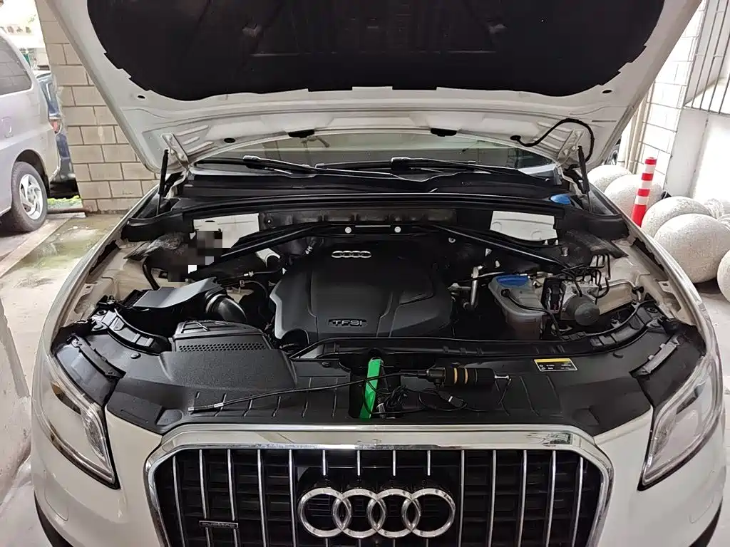 Audi Q5 2018 2017 Plus 40 TFSI Technology