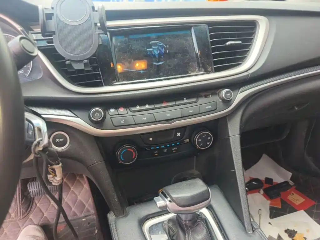 Фото 13 - Buick Excelle
