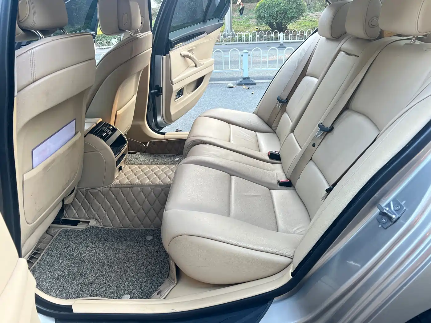 BMW 5 Series 2013 520Li Elegance фото 14