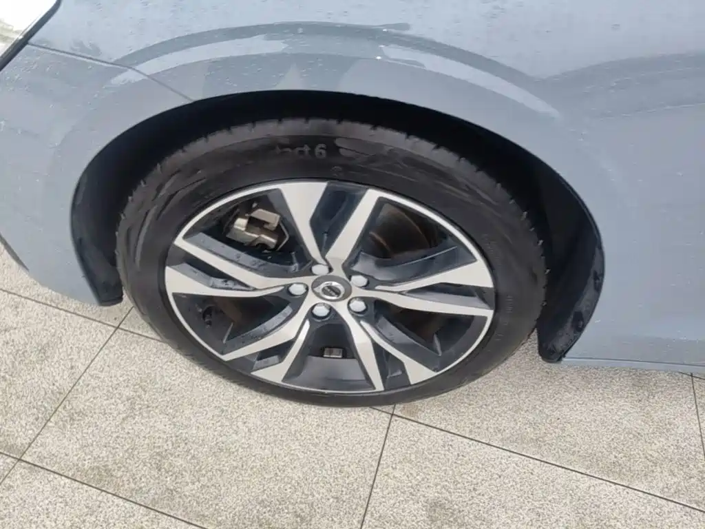 Volvo V60 2021 2021 B5 Zhiyuan Sport Edition