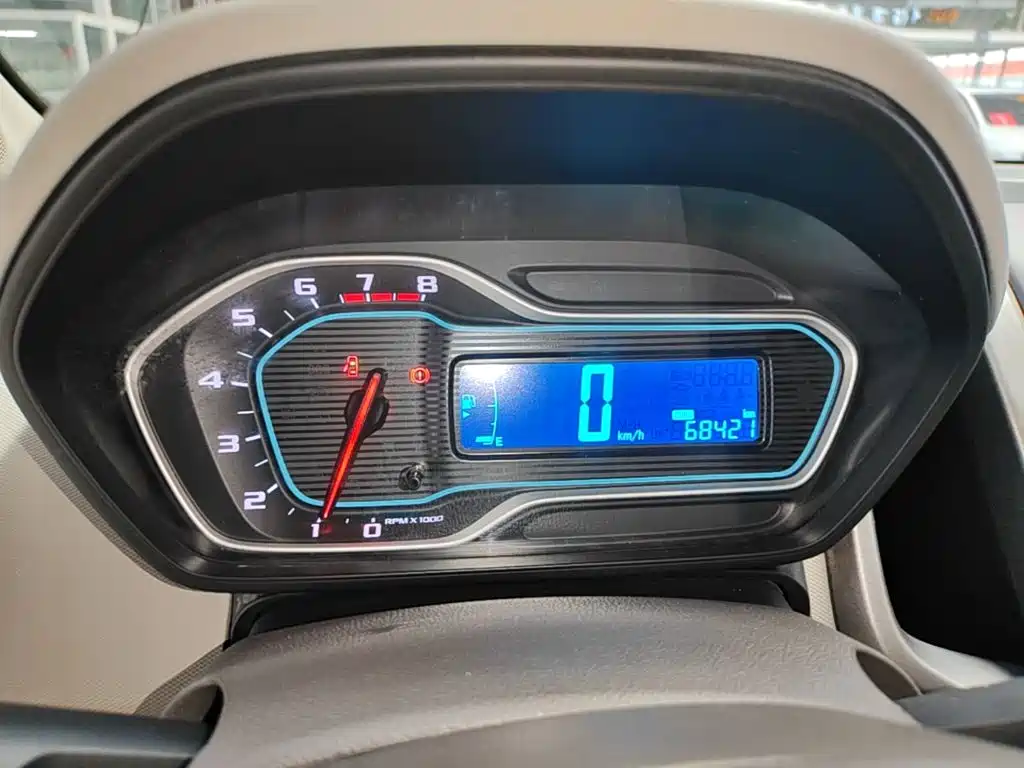 Chevrolet Aveo 2015 2014 Sedan 1.4SE MT Joy Edition