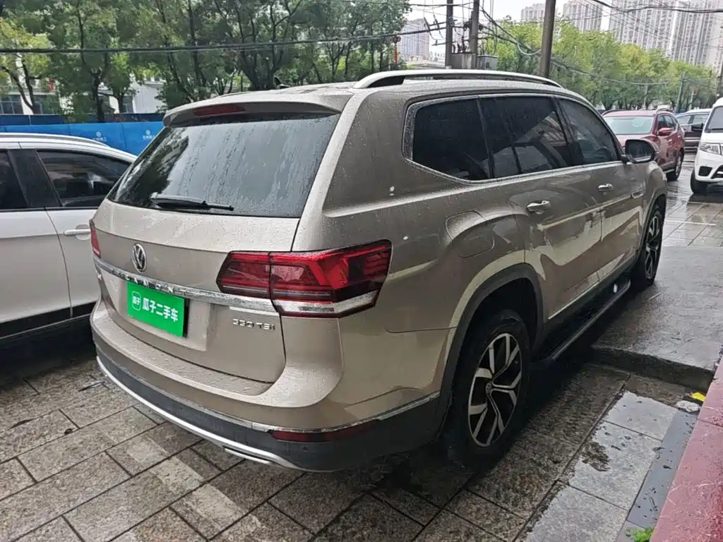 Фото 7 - Volkswagen Teramont