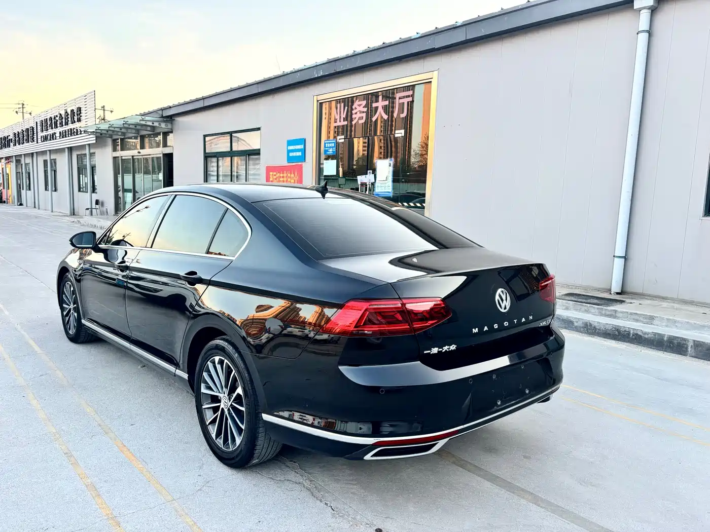 Volkswagen Magotan 2020 330TSI DSG Luxury фото 5