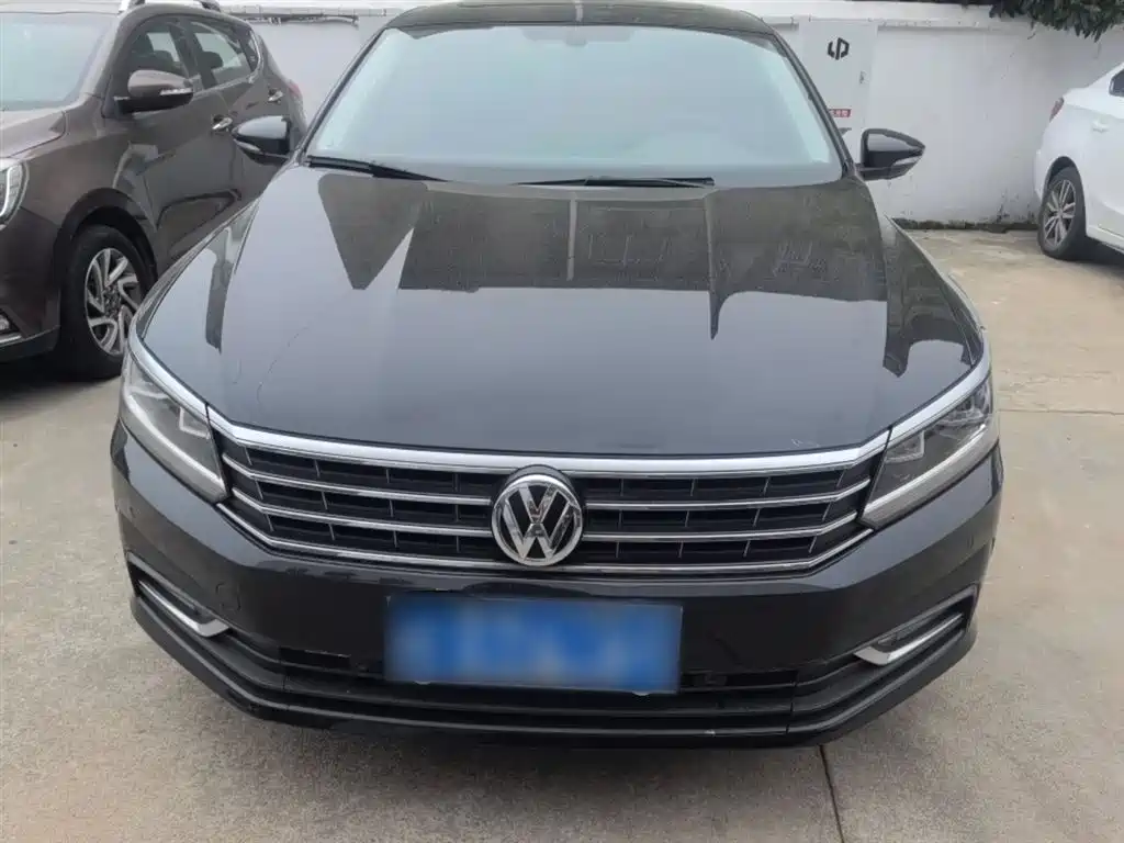 Volkswagen Passat 2017 330TSI DSG Prestige фото 3