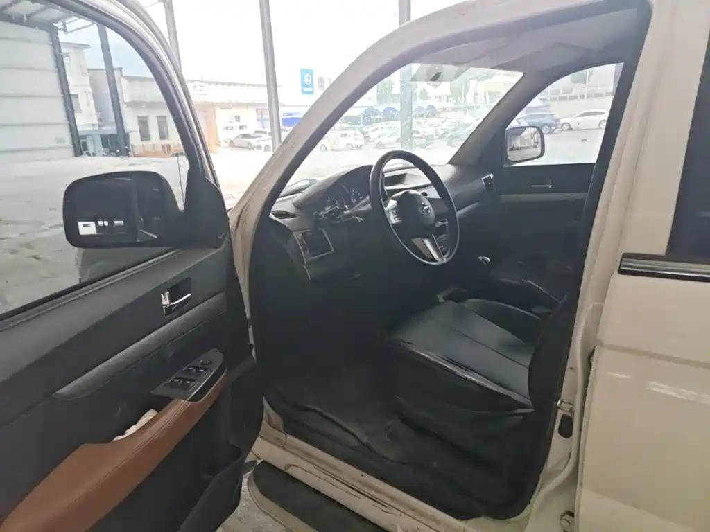 ZTE Weihu 2020 2017 2.4L Off-Road Edition Gasoline China V 2WD Standard Double Cab 4G69S4N