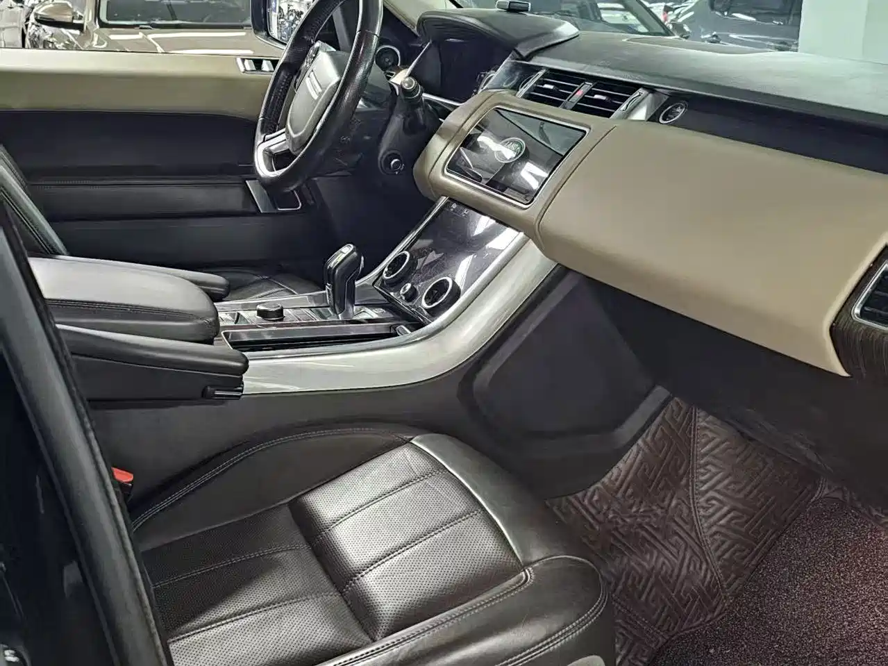 Land Rover Range Rover Sport PHEV 2019 2018 Model P400e