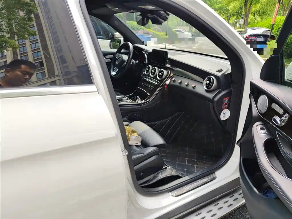 Mercedes-Benz GLC 2017 GLC 260 4MATIC Luxury фото 21