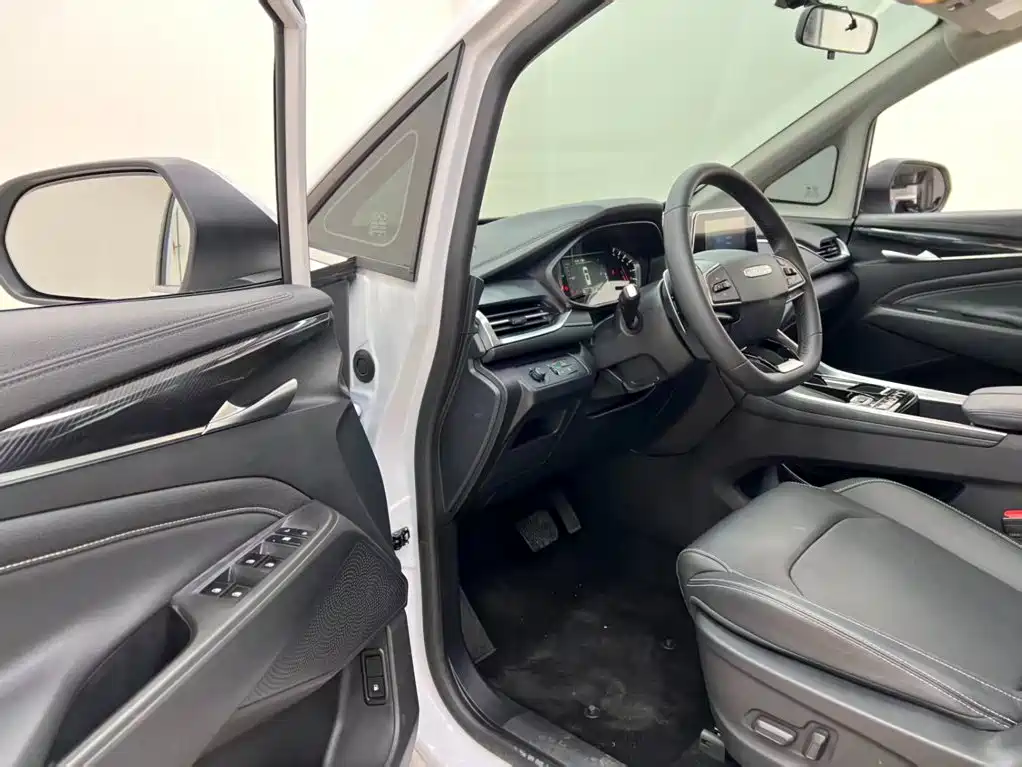 SAIC Maxus Maxus G50 2023 2023 Model PLUS 1.5T Happiness Recommended Auto Launch Edition